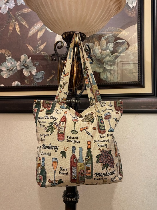 Jeannie Ree Handbags - Jeannie Ree please check all picture of condition